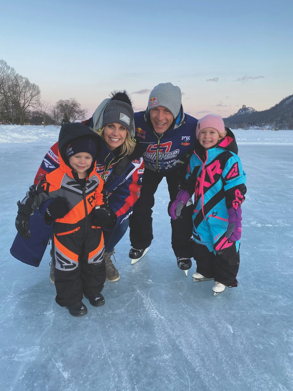 Family Skating, Winona